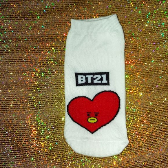 Cherie Loren Boutique Accessories - BTS Tata Socks New!!